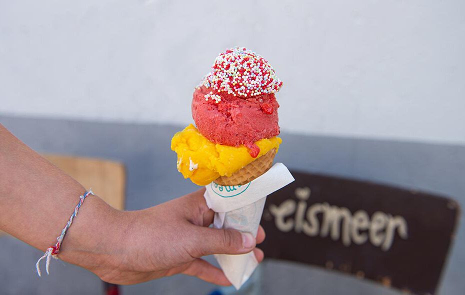 Climate-nreutral ice cream in Munich's ice-cream parlour "Eismeer"